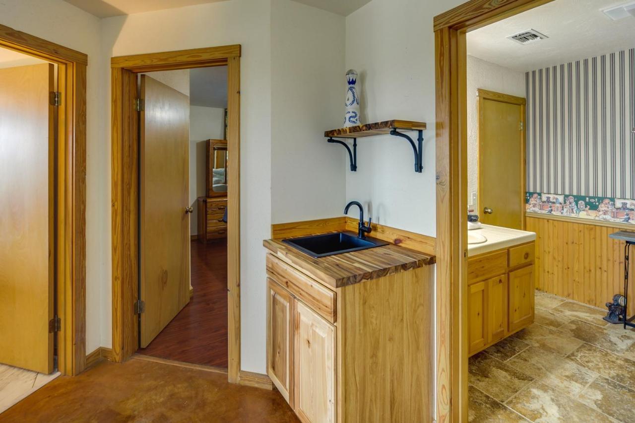 Villa Fredericksburg Retreat With Private Hot Tub And Patio! Exterior foto